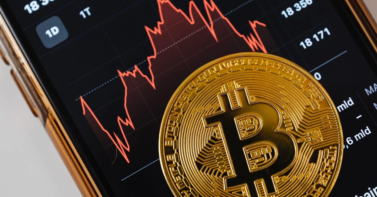Bitcoin ETF Hype Builds as Traders Give Bullish Forecasts & BTCETF Token Passes .5m