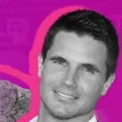 Robbie Amell