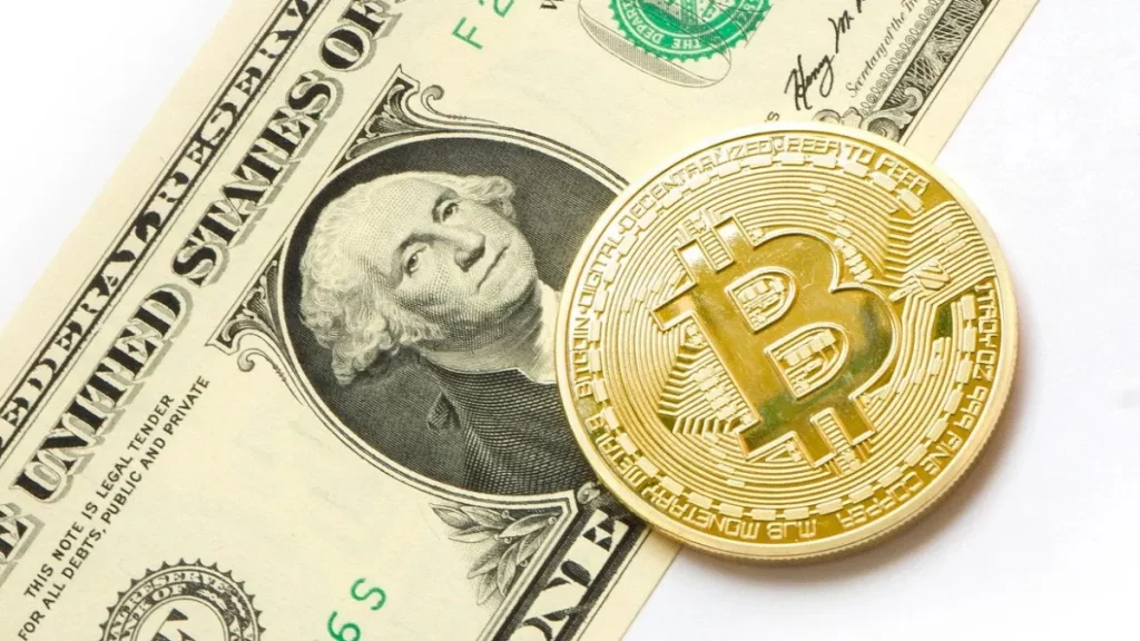 Bitcoin Price Will Likely Follow Treasury bonds and Gold Price Sentiments: Bloomberg