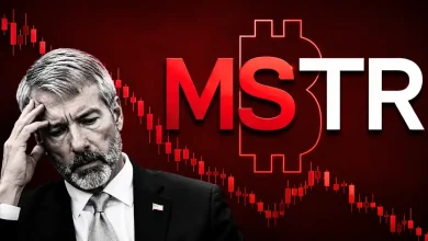 A stressed businessman next to the MSTR logo and a falling red candlestick chart.