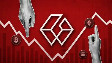 Grayscale logo between hands pointing to Bitcoin dropping and Ethereum rising.