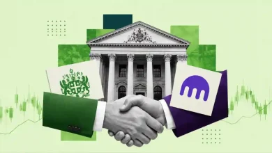 Handshake between UK authority and Kraken exchange in front of court building.